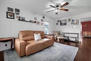 289 E Royal Forest Blvd, Columbus, OH 43214 - Photo 7