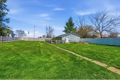 122 W Sandusky Street, Fredericktown, OH 43019 - Photo 41