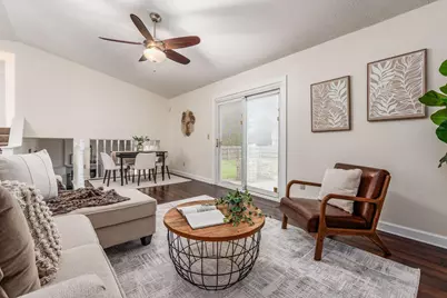 2245 Green Island Drive, Columbus, OH 43228 - Photo 3