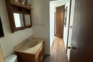 3441 Eisenhower Rd, Columbus, OH 43224 - Photo 5