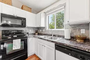 4556 Huckleberry Ct, Hilliard, OH 43026 - Photo 9