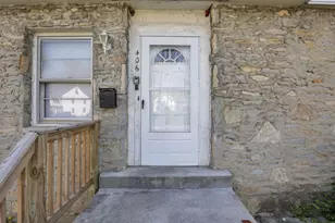 406 Beechtree Rd, Whitehall, OH 43213 - Photo 3