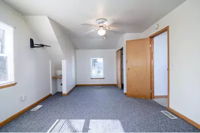 581 E Main Street, Circleville, OH 43113 - Photo 13