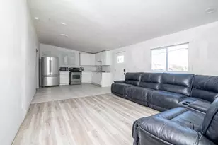 479 Town St, Circleville, OH 43113 - Photo 7