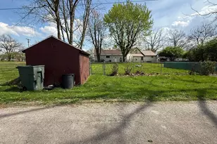 1222 E Paint St, Washington Court House, OH 43160 - Photo 3