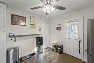 4896 Elks Dr, Columbus, OH 43214 - Photo 13