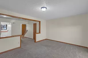 1326 Woodbrook Ln, Columbus, OH 43223 - Photo 7