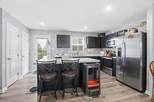 207 Chesapeake Cir, Springfield, OH 45505 - Photo 9