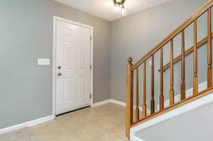 124 Stockard Loop, Delaware, OH 43015 - Photo 3