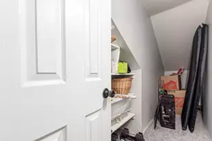 2213 Century Dr, Columbus, OH 43211 - Photo 35