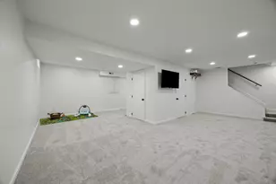 990 Venetian Way, Columbus, OH 43230 - Photo 43