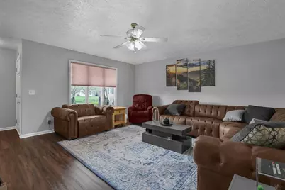 384 Bishop Drive, London, OH 43140 - Photo 7