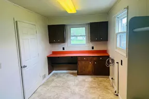 55 E Federal St, Sedalia, OH 43151 - Photo 9
