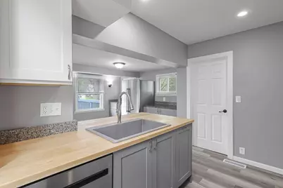 90 S Columbus Street, Sunbury, OH 43074 - Photo 17