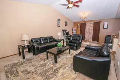 5976 Leafridge Lane, Columbus, OH 43232 - Photo 7