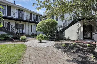 1631 Roxbury Road #B6, Columbus, OH 43212 - Photo 1