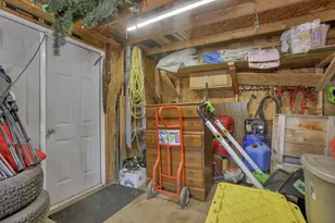 699 E 2nd St, Logan, OH 43138 - Photo 39