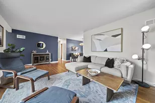 2701 Woodley Rd, Columbus, OH 43231 - Photo 9