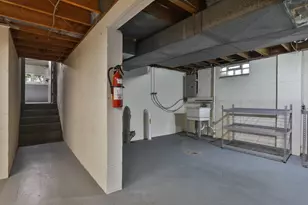 645 Beautyview Ct, Columbus, OH 43214 - Photo 49