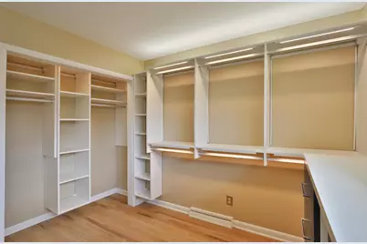 645 Beautyview Court, Columbus, OH 43214 - Photo 37