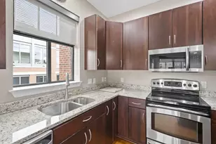 250 Daniel Burnham Square, Columbus, OH 43215 - Photo 5