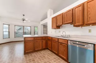 1545 Raspberry Run Dr, Columbus, OH 43204 - Photo 11