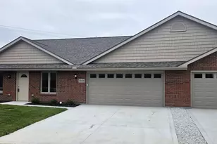 1260 Ashford Dr, Marysville, OH 43040 - Photo 1