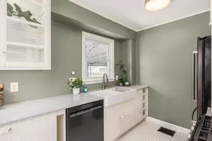 620 E Royal Forest Blvd, Columbus, OH 43214 - Photo 11