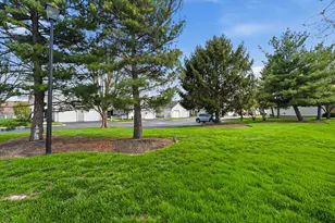 5574 Parkshire Dr, Columbus, OH 43229 - Photo 37