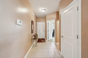 3955 Hoffman Valley Dr, Columbus, OH 43219 - Photo 13