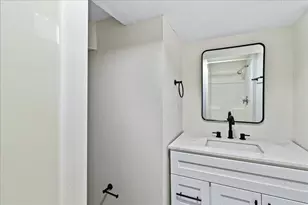 7976 Goldsmith Dr, Reynoldsburg, OH 43068 - Photo 33