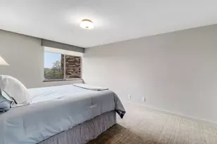 1000 Urlin Ave, Columbus, OH 43212 - Photo 39