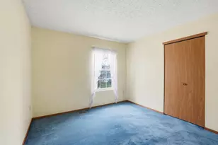 1066 Rousseau Ln, Galloway, OH 43119 - Photo 9