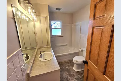 885 W Perry Street, Bucyrus, OH 44820 - Photo 13