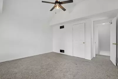 39 W Ramlow Alley, Columbus, OH 43202 - Photo 15