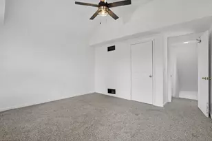 39 W Ramlow Alley, Columbus, OH 43202 - Photo 15