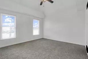 39 W Ramlow Alley, Columbus, OH 43202 - Photo 13