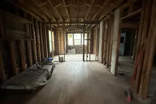 1079 Ellsworth Ave, Columbus, OH 43206 - Photo 3