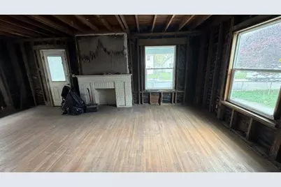 1079 Ellsworth Avenue, Columbus, OH 43206 - Photo 1