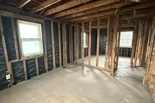 1079 Ellsworth Ave, Columbus, OH 43206 - Photo 17