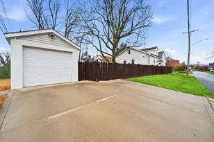 241 S Brinker Ave, Columbus, OH 43204 - Photo 29