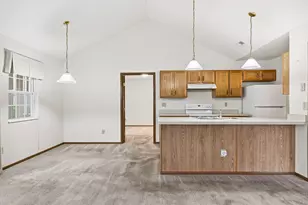 1251 Amberlea Dr E, Columbus, OH 43230 - Photo 7