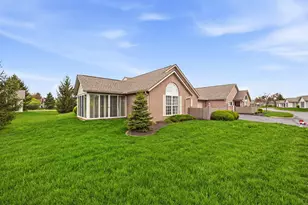 1251 Amberlea Dr E, Columbus, OH 43230 - Photo 35