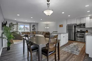 2886 Scotch Pine Ct, Columbus, OH 43231 - Photo 9