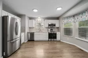 6749 Laburnum Dr, Canal Winchester, OH 43110 - Photo 7