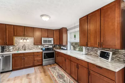 4051 Cypress Avenue, Grove City, OH 43123 - Photo 7