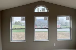 327 Kendall St, Bellefontaine, OH 43311 - Photo 11