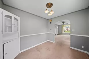 145 Demorest Rd, Columbus, OH 43204 - Photo 9