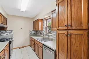 8397 Cliffthorne Way, Columbus, OH 43235 - Photo 7