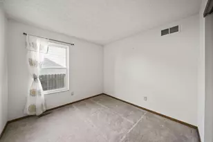 7394 Harbour Town Dr, Pickerington, OH 43147 - Photo 29